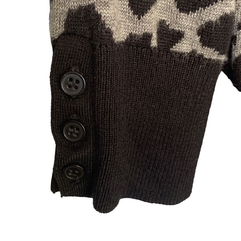 Express Design Studio Knit Pull Over Top Size XS, Gray/Black Animal Print - Picture 4 of 14